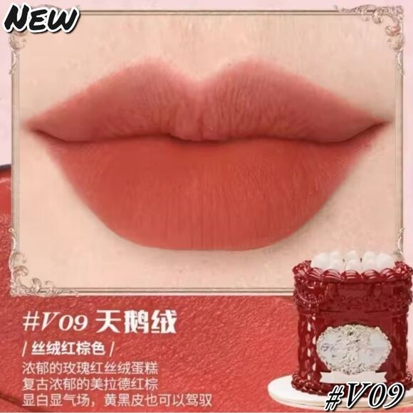 New Flower Knows Lipstick – Shade #V09 (Silk Red Velvet) - Picture 8 of 11